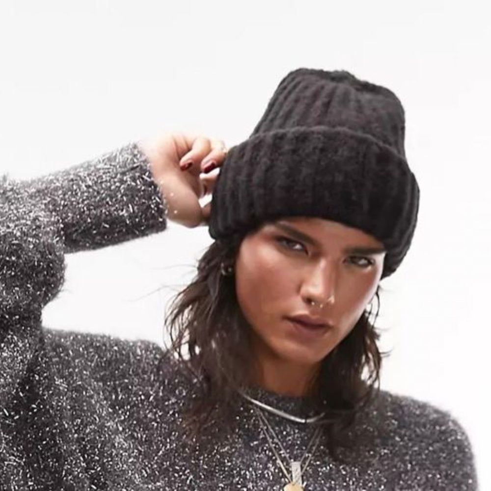Topshop Black Ribbed Beanie | NWOT | Winter Essential 🖤